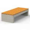 Ławka betonowa wykonana w technologii betonu architektonicznego wyposażona w wygodne siedzisko z drewna iglastego.