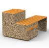 Rozszerzona wersja betonowego siedziska  LARGO, wykonanego w technologii betonu płukanego.